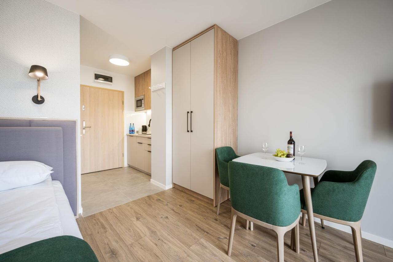 Marina Apartments Zoo Вроцлав Екстериор снимка