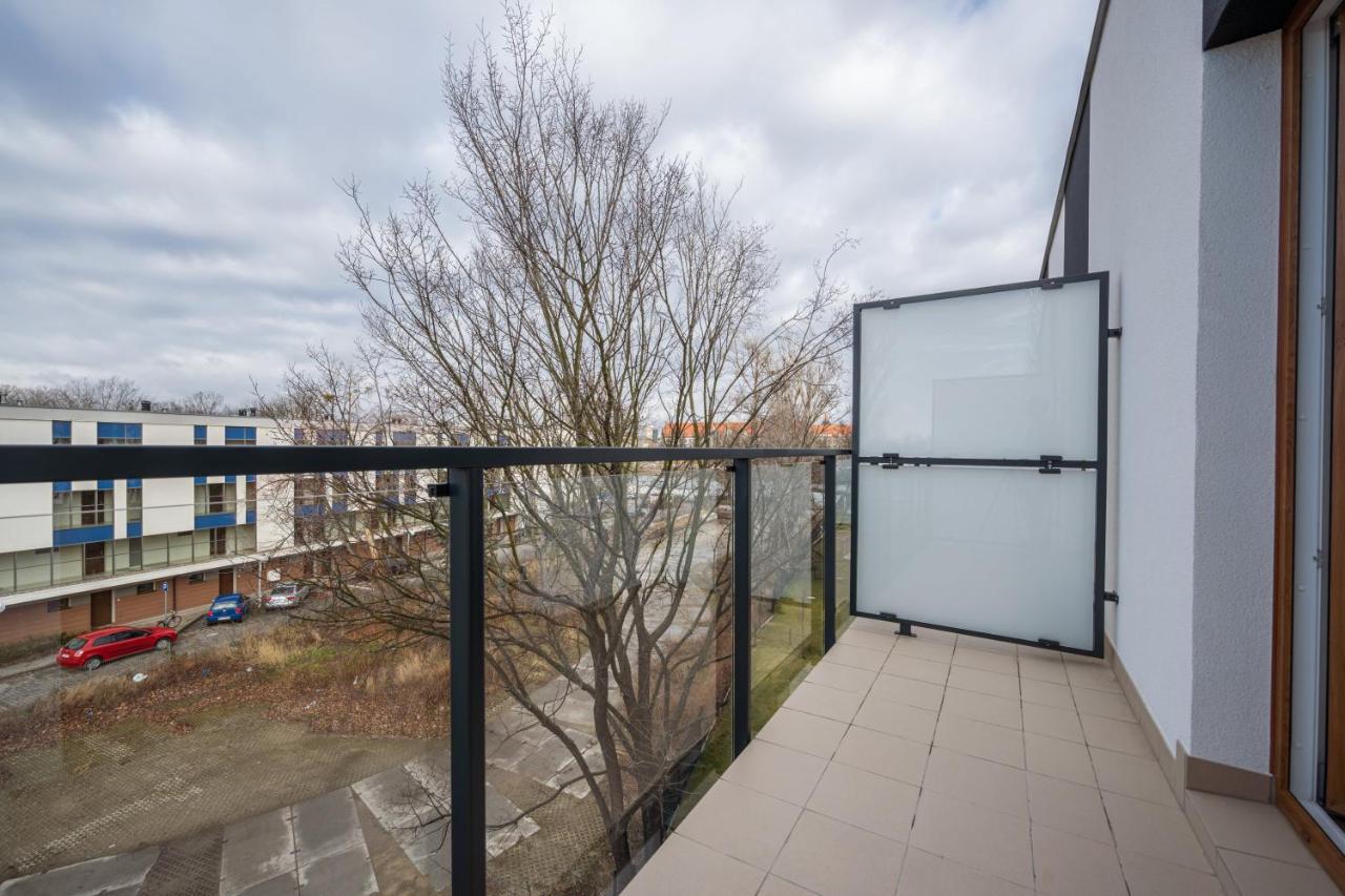 Marina Apartments Zoo Вроцлав Екстериор снимка