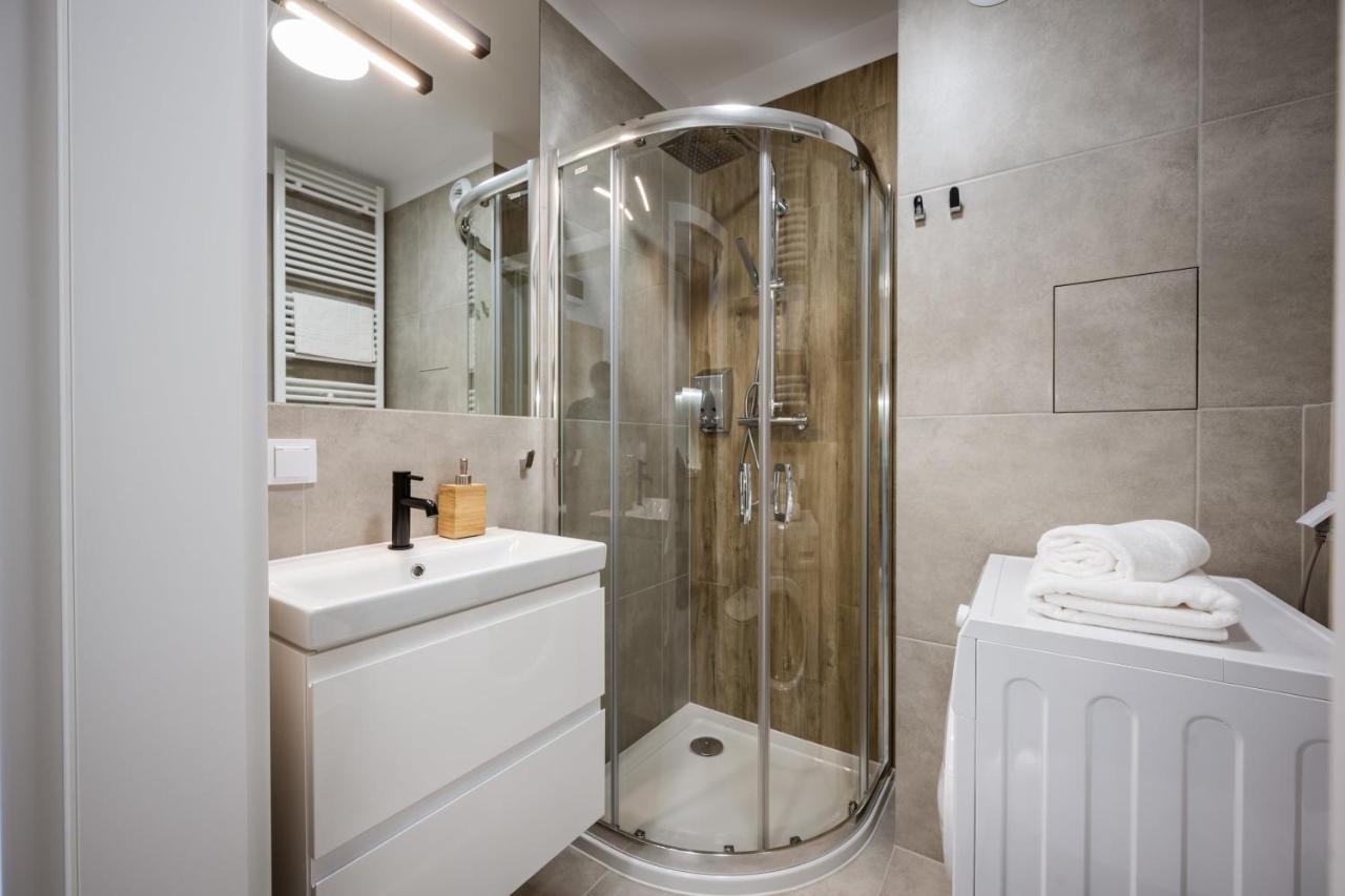 Marina Apartments Zoo Вроцлав Екстериор снимка