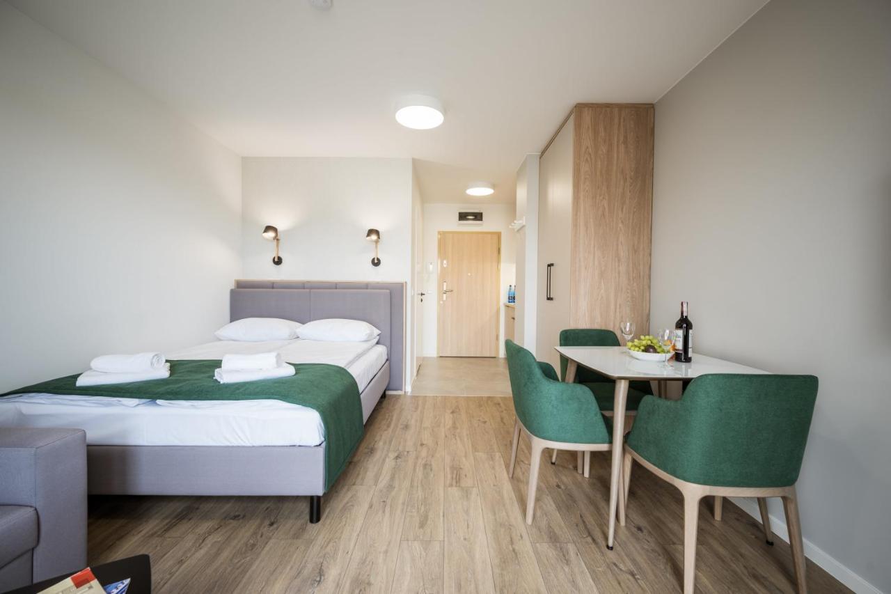 Marina Apartments Zoo Вроцлав Екстериор снимка