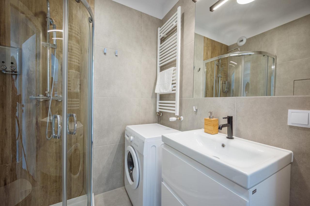 Marina Apartments Zoo Вроцлав Екстериор снимка